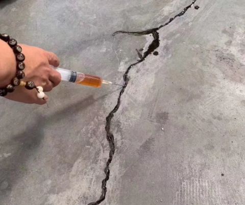 东辽混凝土裂缝修补技术详解​